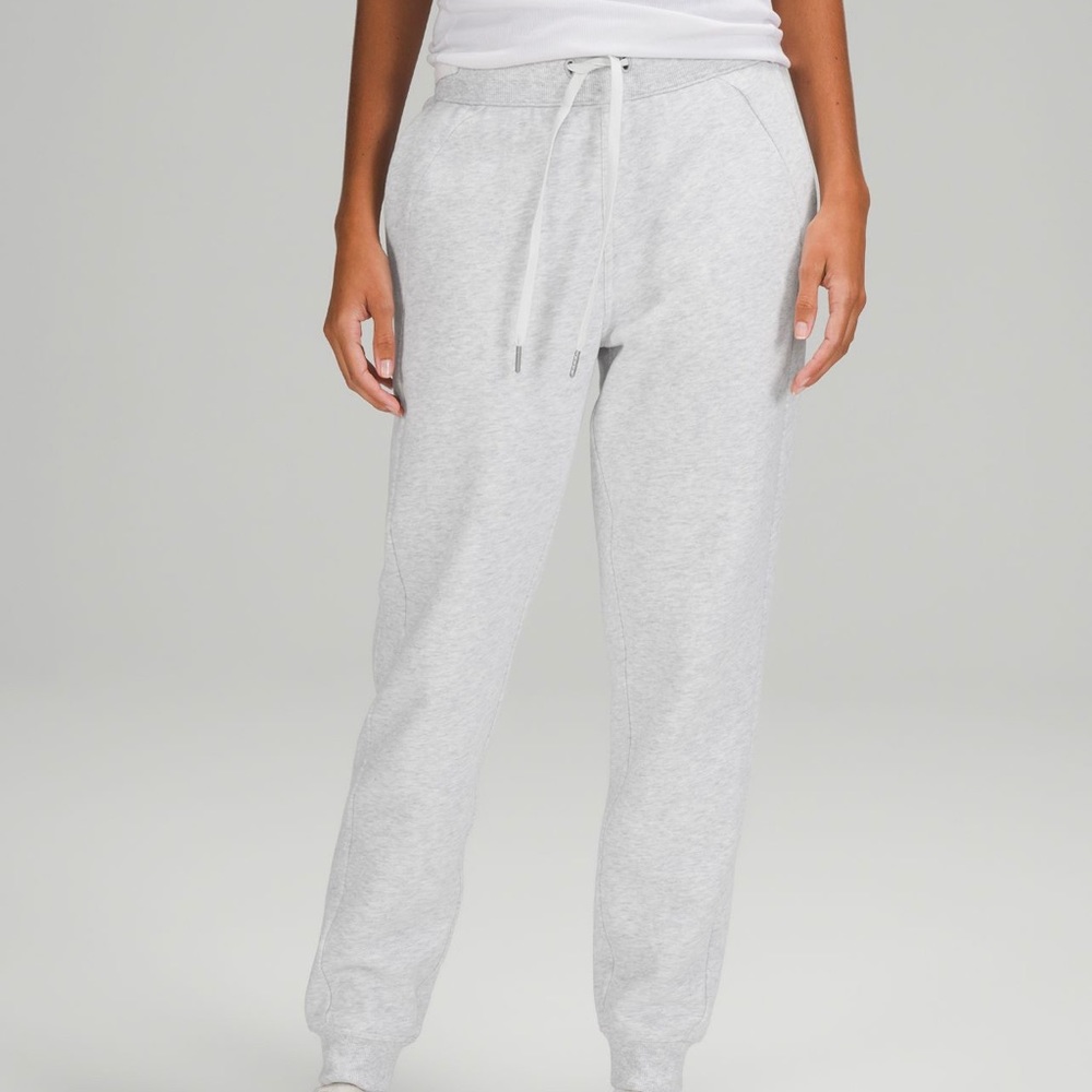 Lululemon Gray Full Length Scuba Joggers Size 10. Like new/barely worn.